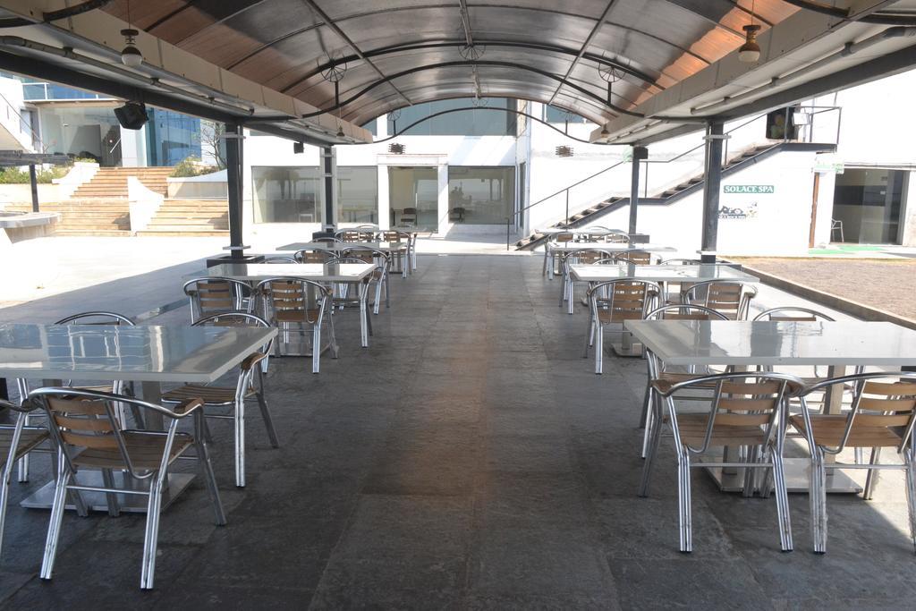 Sea Rock Inn Daman Ngoại thất bức ảnh