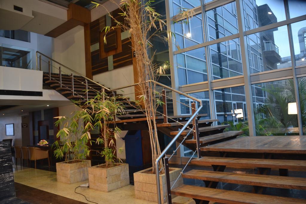 Sea Rock Inn Daman Ngoại thất bức ảnh