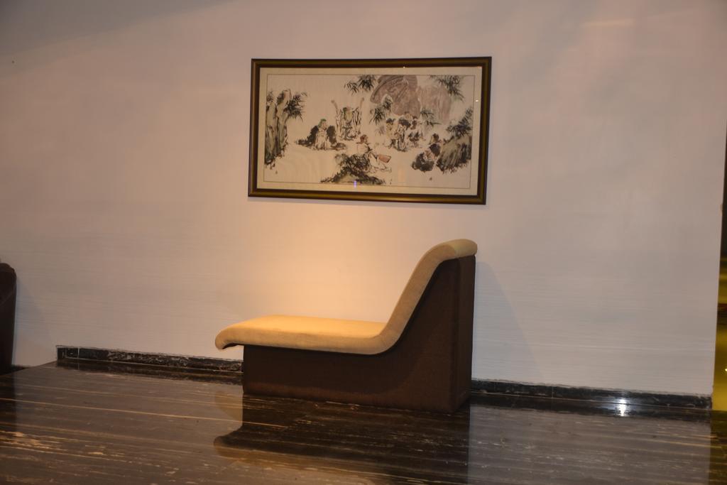 Sea Rock Inn Daman Ngoại thất bức ảnh