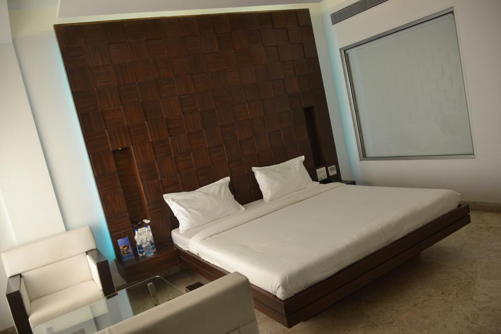 Sea Rock Inn Daman Ngoại thất bức ảnh